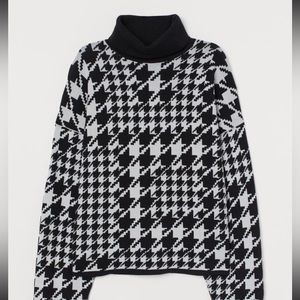 H&M Houndstooth Knit Turtleneck Sweater Size M